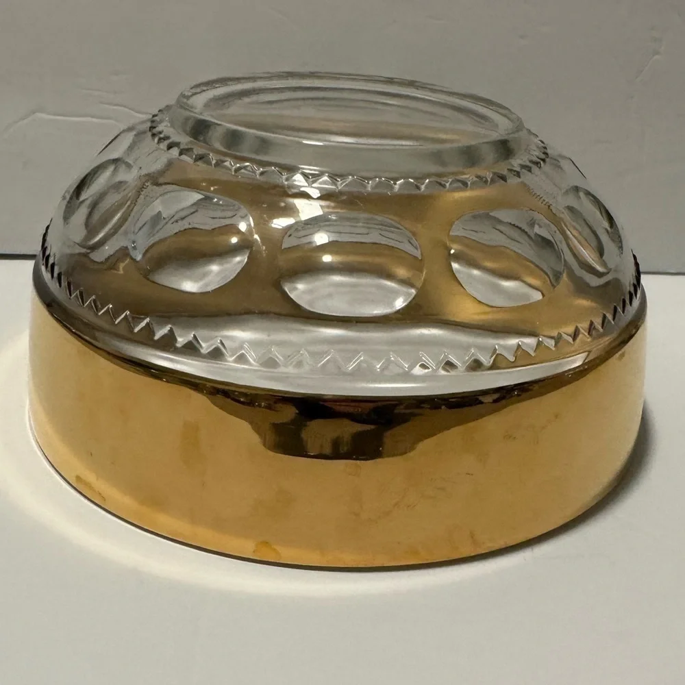 Vintage Kings Crown Thumbprint Large Serving Bowl With Wide Gold Band